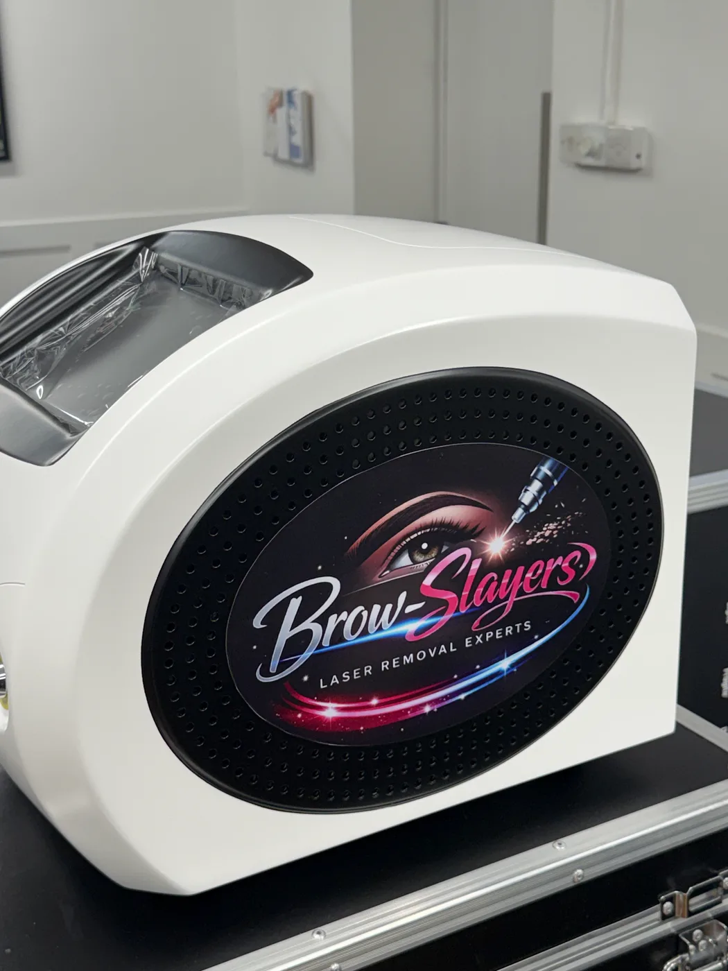 Brow-Slayers Compact ND YAG Laser