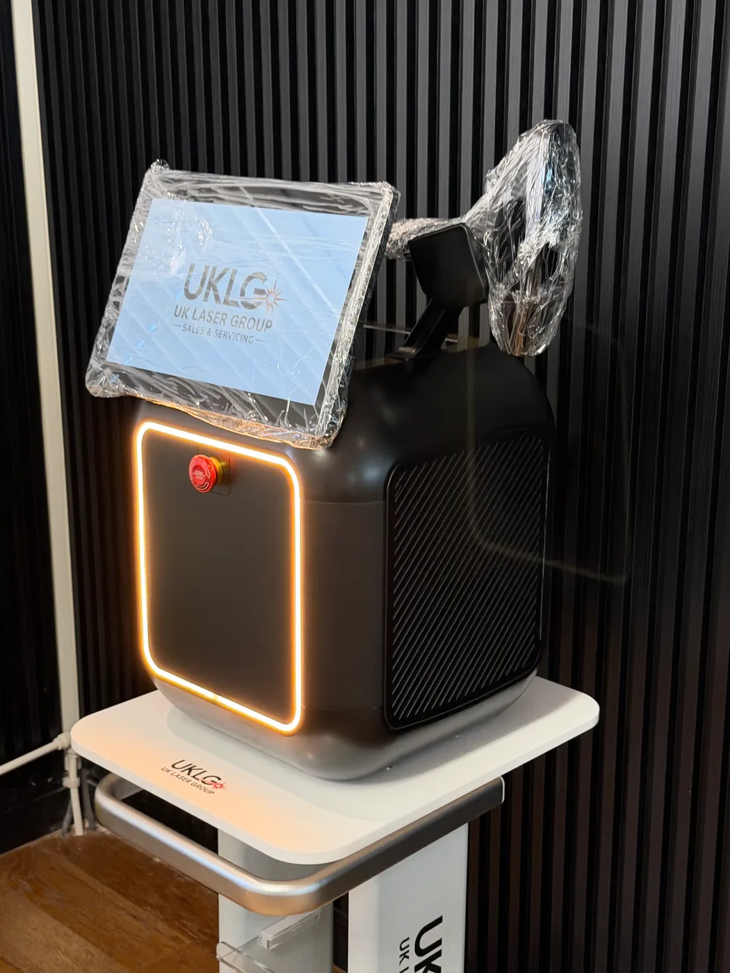 Lumeria Cube Compact ND YAG Laser