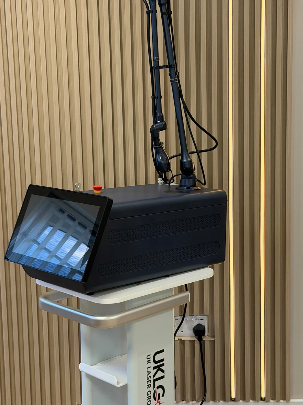 UKLG Laser by Scandi